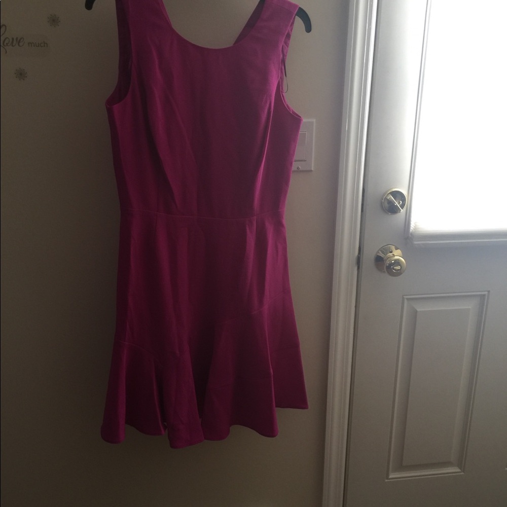 Dress - Picture 3 of 4